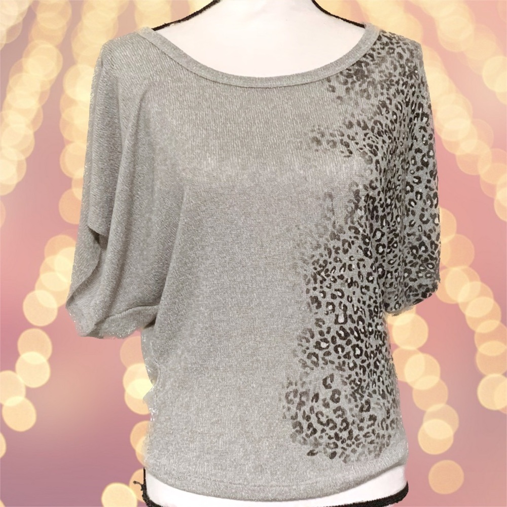 Leopard print top